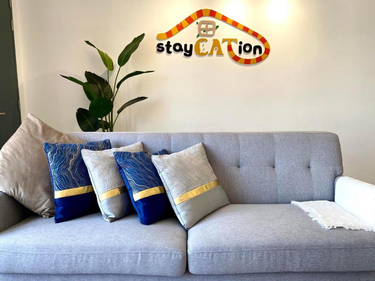 Tropicana 218 Macalister Sea & View By Staycation * George Town